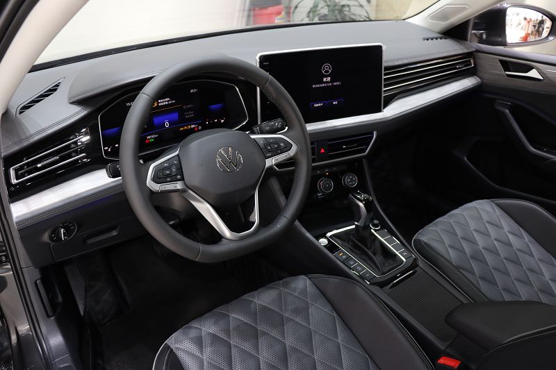 大众 速腾 2023款 300TSI DSG超越版