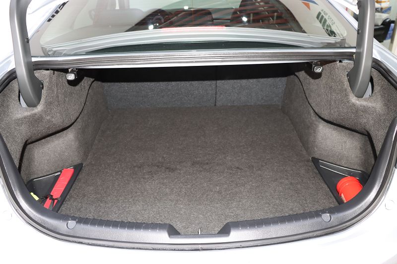 马自达 阿特兹 2018款 2.5L 蓝天运动版