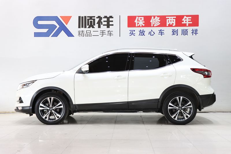 日产 逍客 19款 2.0L CVT豪华