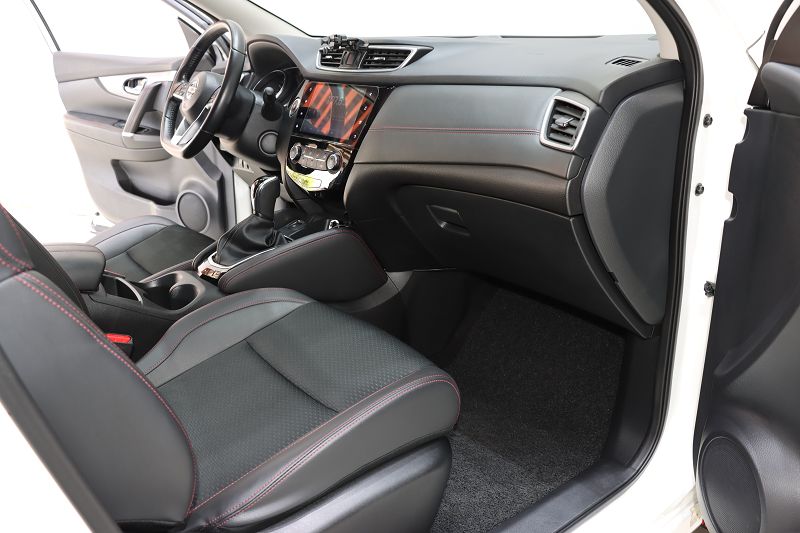 日产 逍客 19款 2.0L CVT豪华