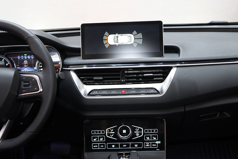 红旗H5 2020款 1.8T 自动智联旗畅版