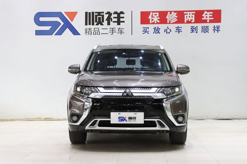 三菱 欧蓝德 2019款 2.4L 四驱致享版 5座 国VI