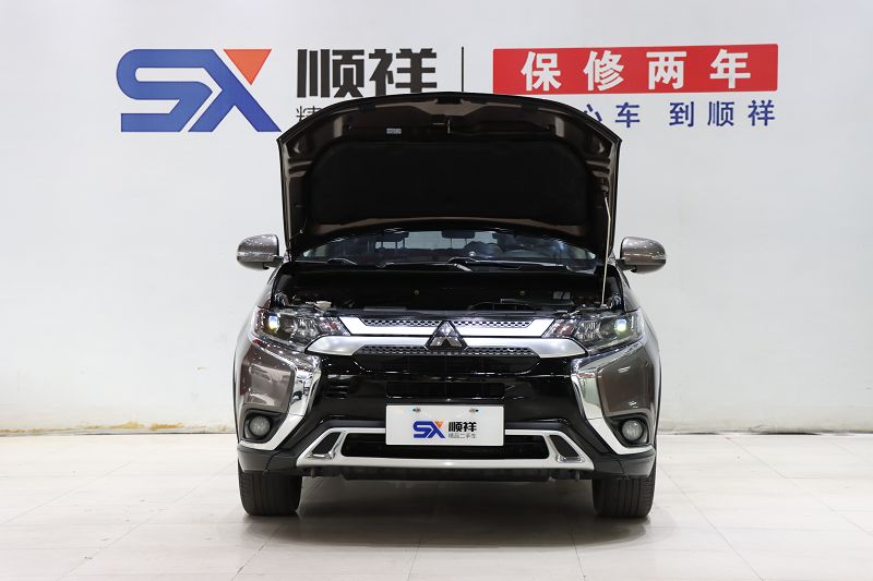 三菱 欧蓝德 2019款 2.4L 四驱致享版 5座 国VI