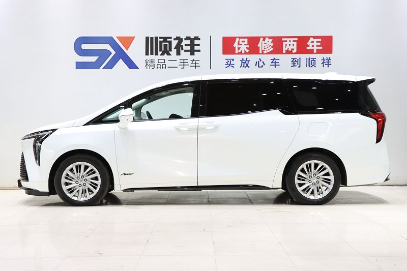 别克 世纪 2023款 2.0T 七座蕴世版