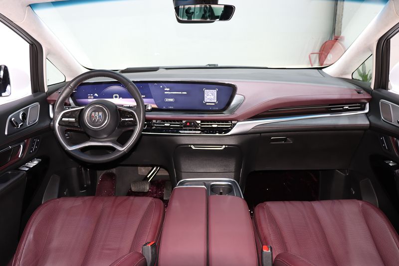 别克 世纪 2023款 2.0T 七座蕴世版