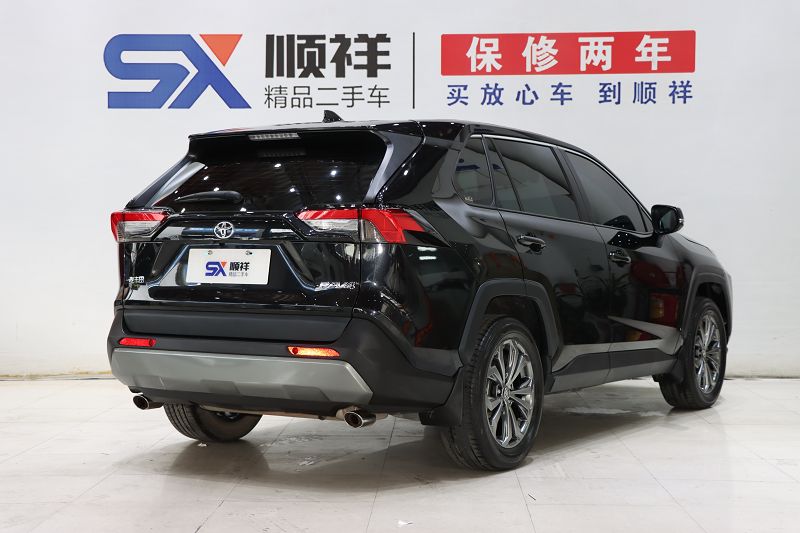 丰田 RAV4荣放 2023款 2.0L CVT两驱风尚版