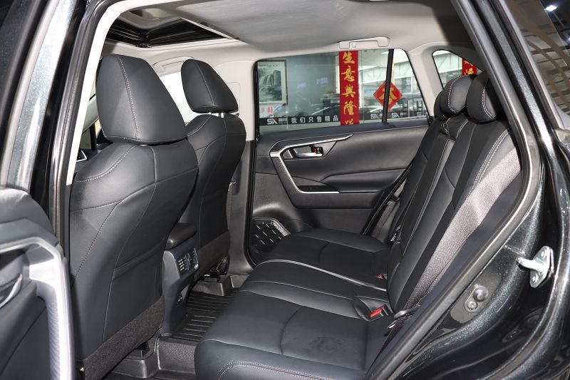 丰田 RAV4荣放 2023款 2.0L CVT两驱风尚版