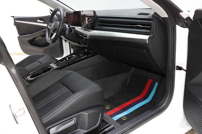 大众 凌渡 2024款 L 200TSI DSG潮辣版