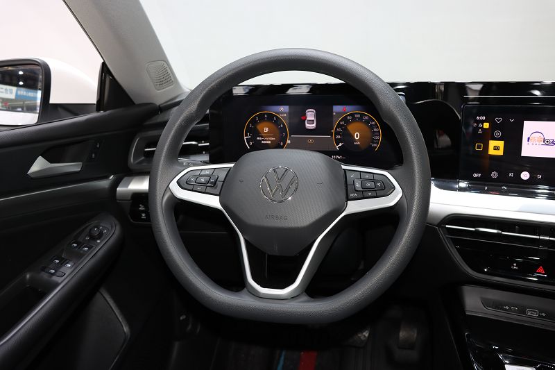 大众 凌渡 2024款 L 200TSI DSG潮辣版