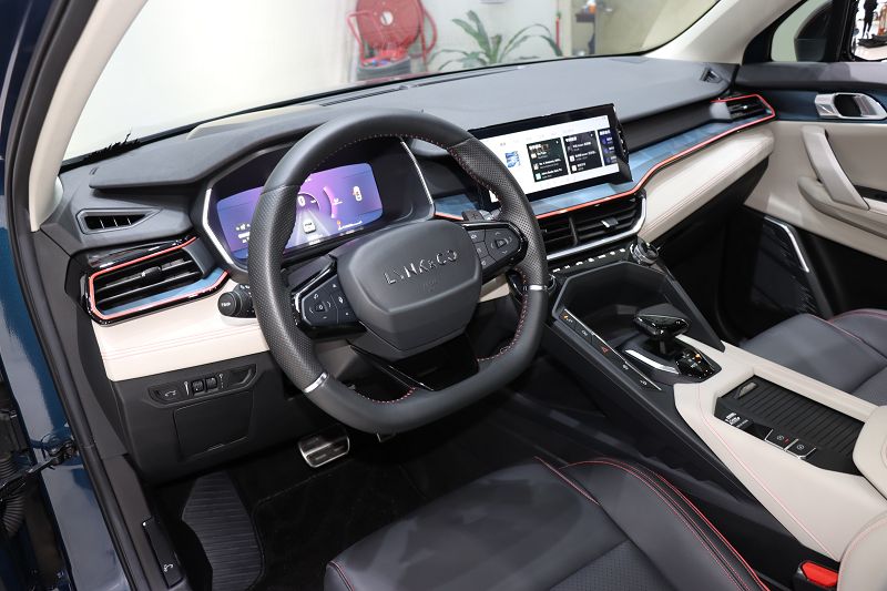 领克06 2020款 1.5T 耀Halo 国VI