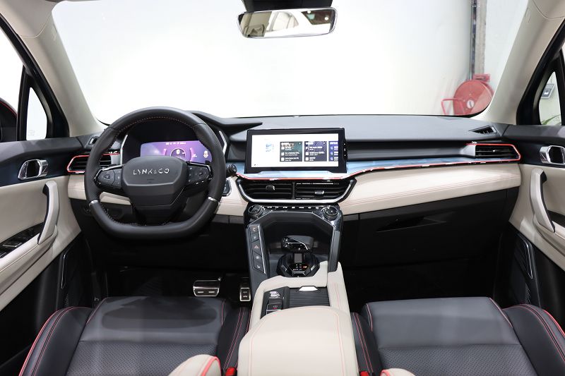 领克06 2020款 1.5T 耀Halo 国VI