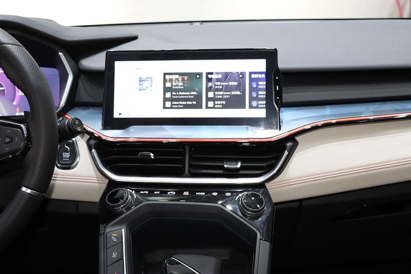 领克06 2020款 1.5T 耀Halo 国VI