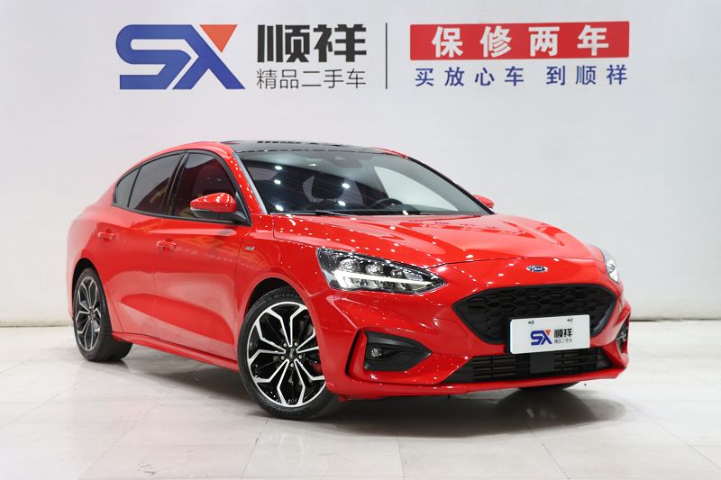 福特 福克斯 2020款 三厢 EcoBoost 180 自动ST Line 国VI