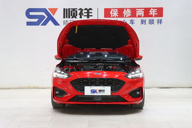 福特 福克斯 2020款 三厢 EcoBoost 180 自动ST Line 国VI