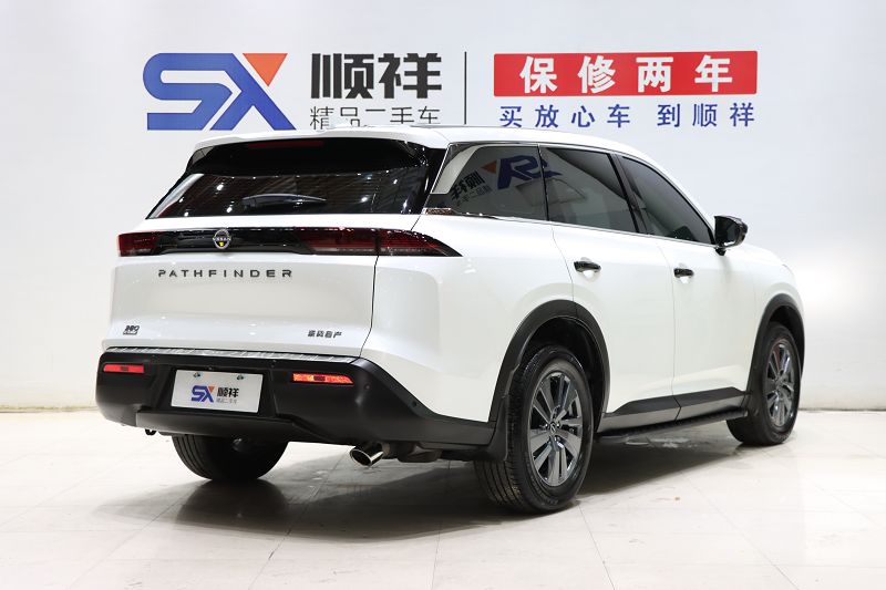 日产 探陆 2024款 380VC-TURBO 两驱智悦版 6座