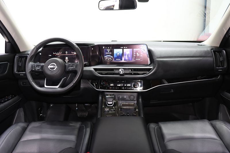 日产 探陆 2024款 380VC-TURBO 两驱智悦版 6座