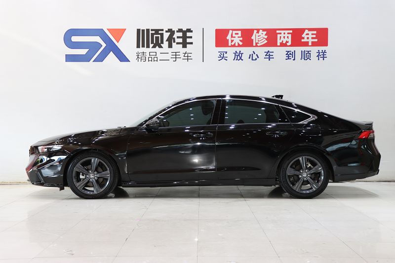 本田 英仕派 2023款 260TURBO 精致版