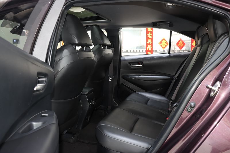 丰田雷凌 2021款 双擎 1.8H E-CVT豪华版