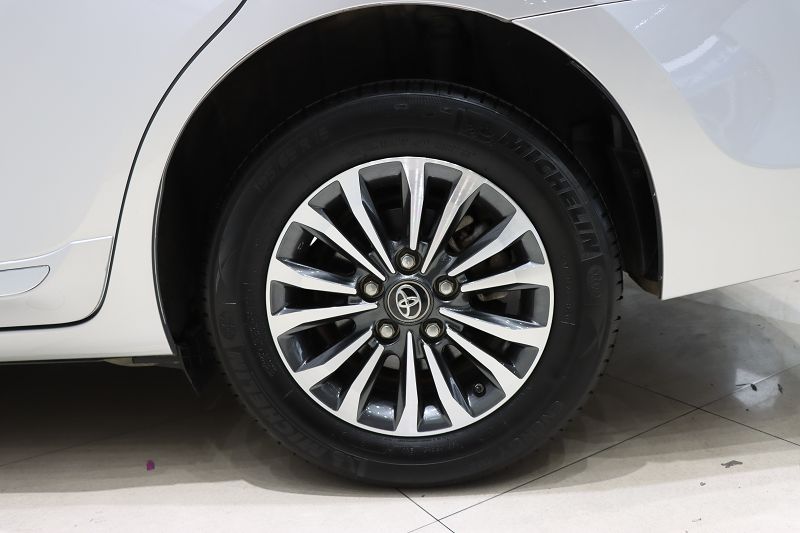 丰田 卡罗拉 2017款 改款 1.2T CVT GL-i