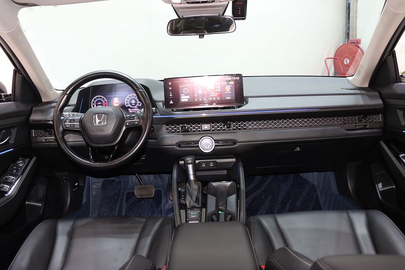 本田雅阁 2023款 260TURBO 智享版