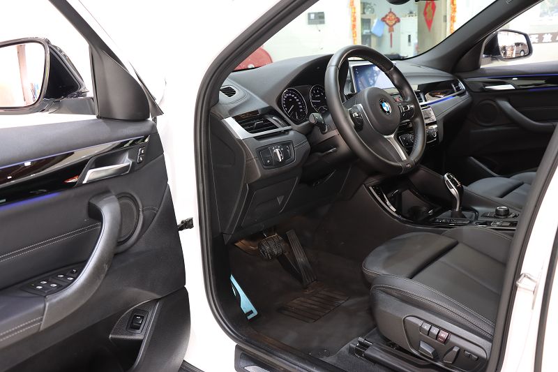 宝马X2 2020款 sDrive25i 领先型M越野套装 国VI