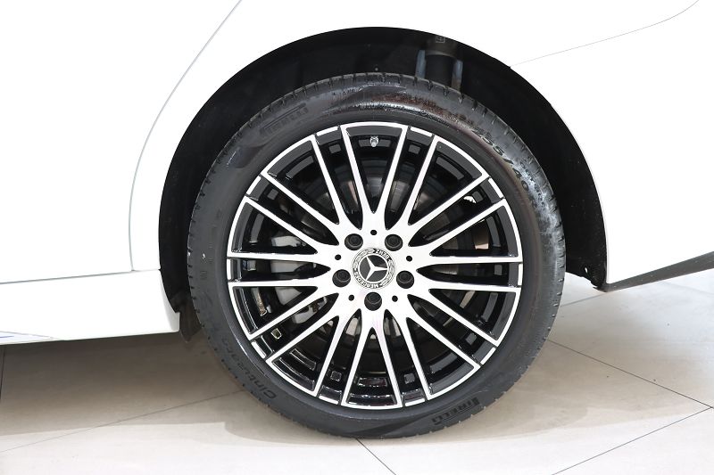 奔驰C级 2023款 改款 C 260 L 运动版