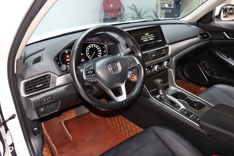 本田 雅阁 2022款 260TURBO 豪华版