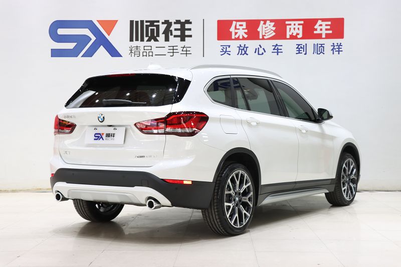 宝马X1 2022款 改款 xDrive25Li 尊享型