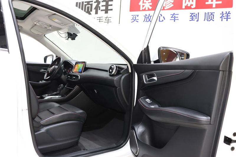 MG 名爵HS 2018款 20T 自动两驱荷尔蒙劲取版