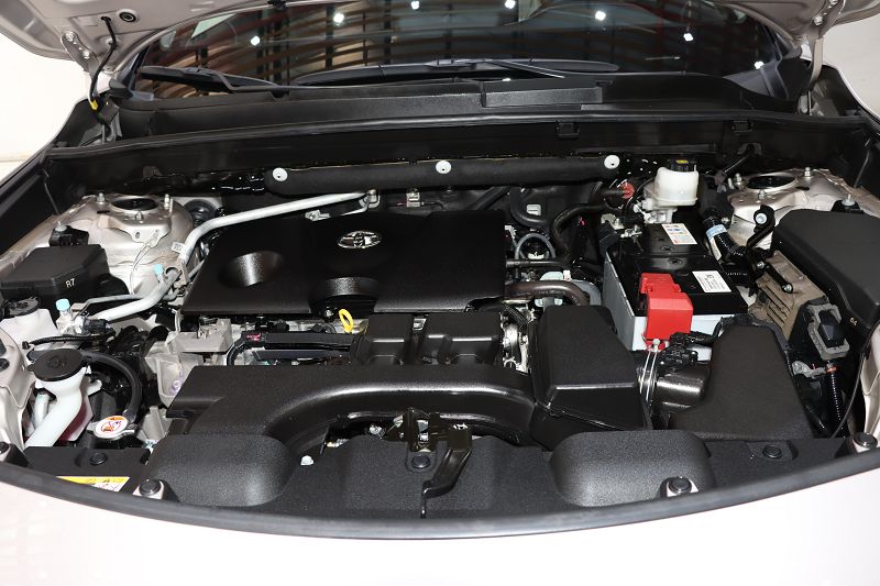 丰田 威飒 2023款 2.0L CVT两驱尊贵版