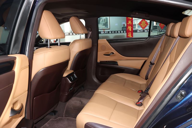 雷克萨斯ES 2020款 200 卓越版