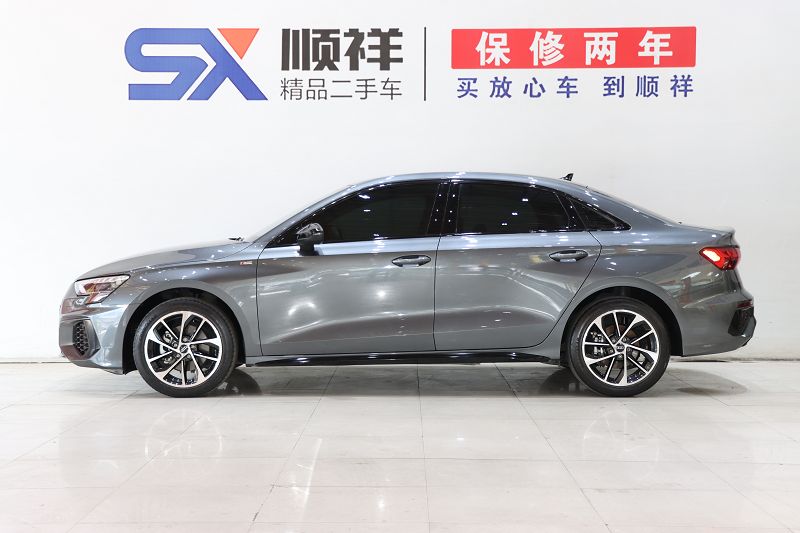 奥迪奥迪A32022款 奥迪A3 A3L Limousine 35 TFSI 进取运动型