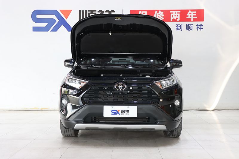 丰田RAV4荣放 2021款 2.0L CVT两驱风尚PLUS版