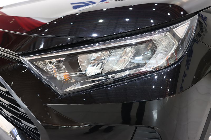 丰田RAV4荣放 2021款 2.0L CVT两驱风尚PLUS版