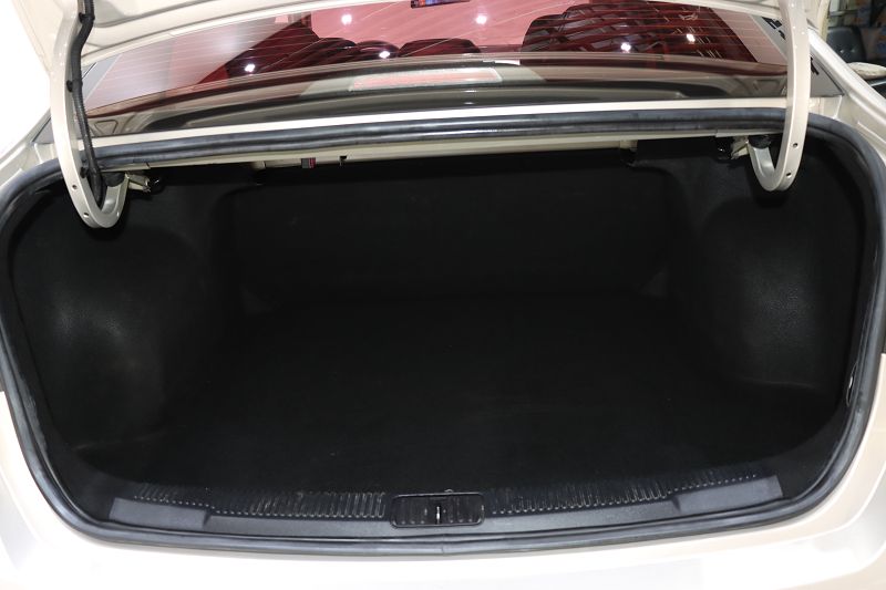 荣威i5 2020款 1.5L 自动4G互联领豪旗舰版 国VI