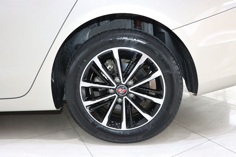 荣威i5 2020款 1.5L 自动4G互联领豪旗舰版 国VI