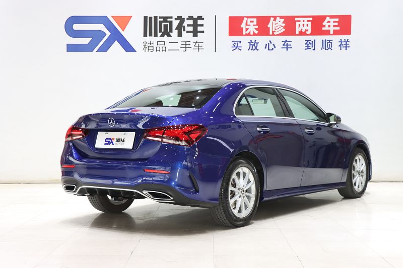 奔驰A级 2020款 A 200 L 运动轿车