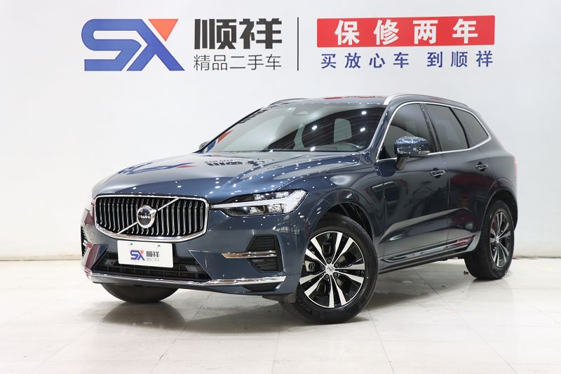 沃尔沃XC60 2022款 B5 四驱智逸豪华版