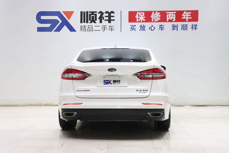 福特 蒙迪欧 2018款 EcoBoost 180 智控时尚型 国VI