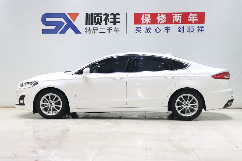 福特 蒙迪欧 2018款 EcoBoost 180 智控时尚型 国VI