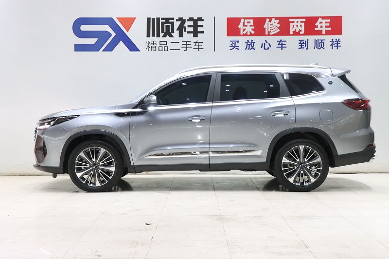 奇瑞 瑞虎8 PRO 2024款 冠军版 390T 两驱巅峰版 5座