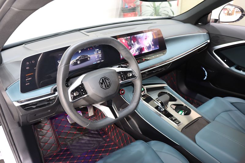 名爵 MG7 2023款 2.0T 自动猎美奢享版