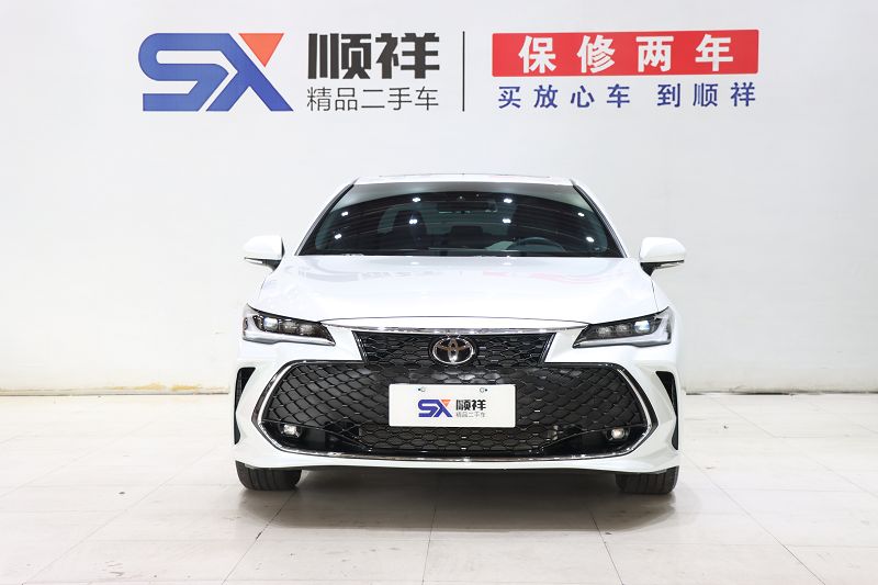 丰田亚洲龙 2023款 2.5L 豪华版