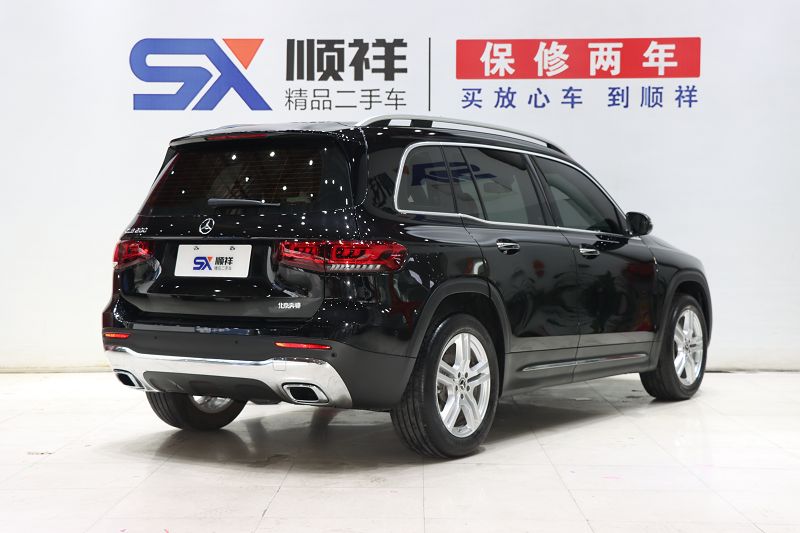奔驰GLB级 2022款 GLB 200 动感型