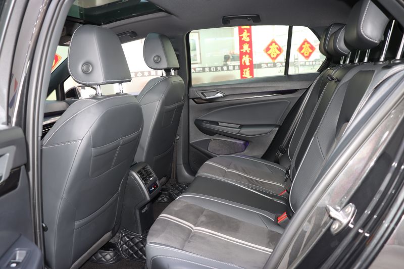 大众 高尔夫 2023款 280TSI DSG R-Line Lite