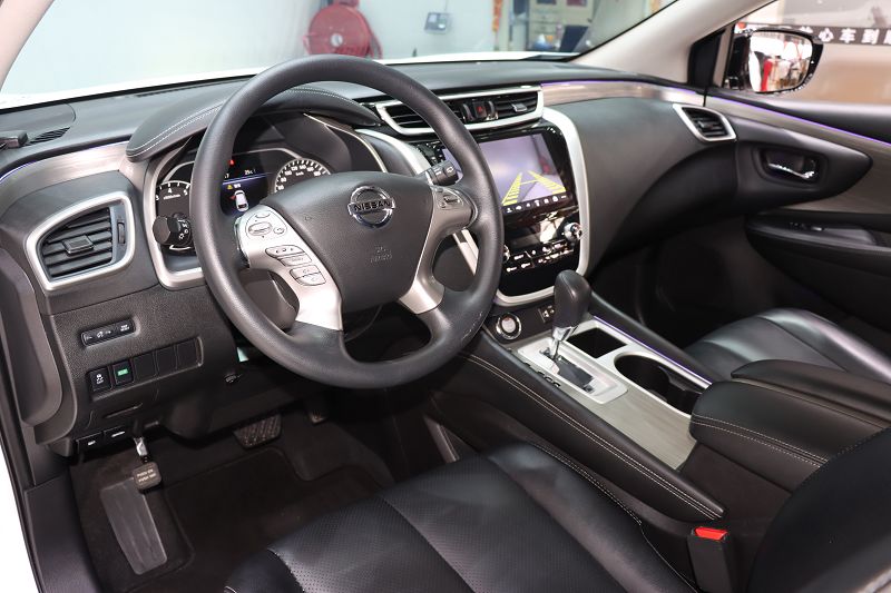 日产 楼兰 2021款 2.5L XE 两驱精英版 国VI
