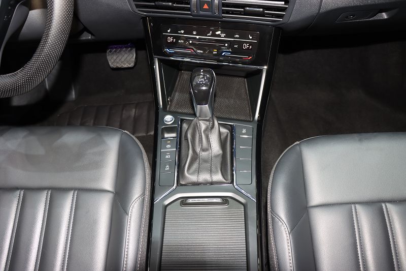 大众 帕萨特 2021款 280TSI 商务版
