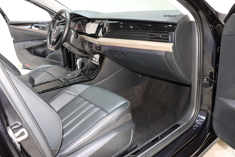 大众 帕萨特 2021款 280TSI 商务版