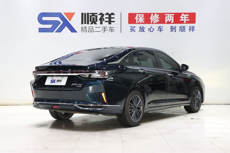 东风风神 奕炫MAX 2021款 1.5T 超炫潮爸版