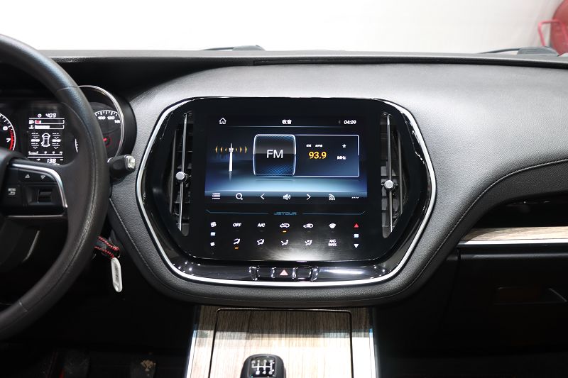 捷途X70 2020款 1.5T 手动畅行版 5座